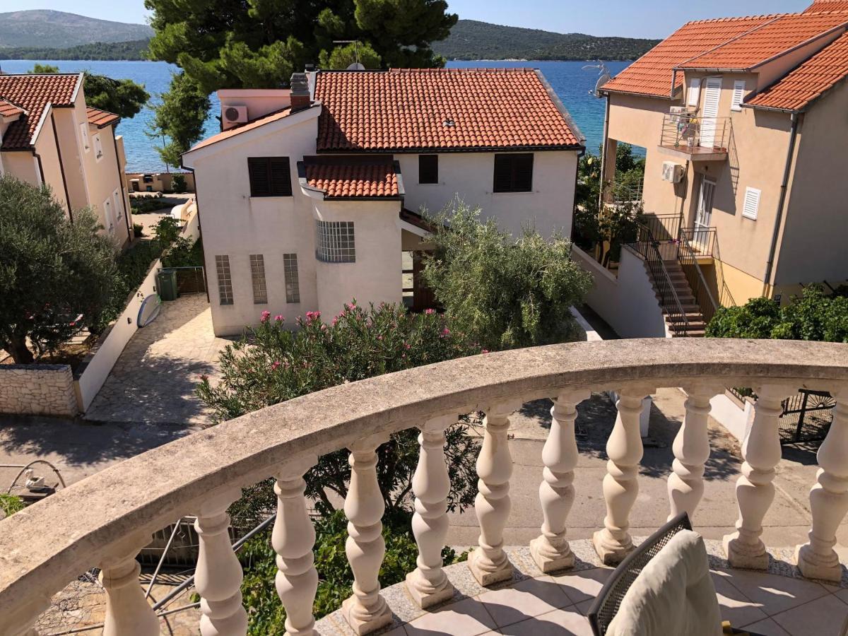 Villa Rada & Eugen Zaboric Exterior photo