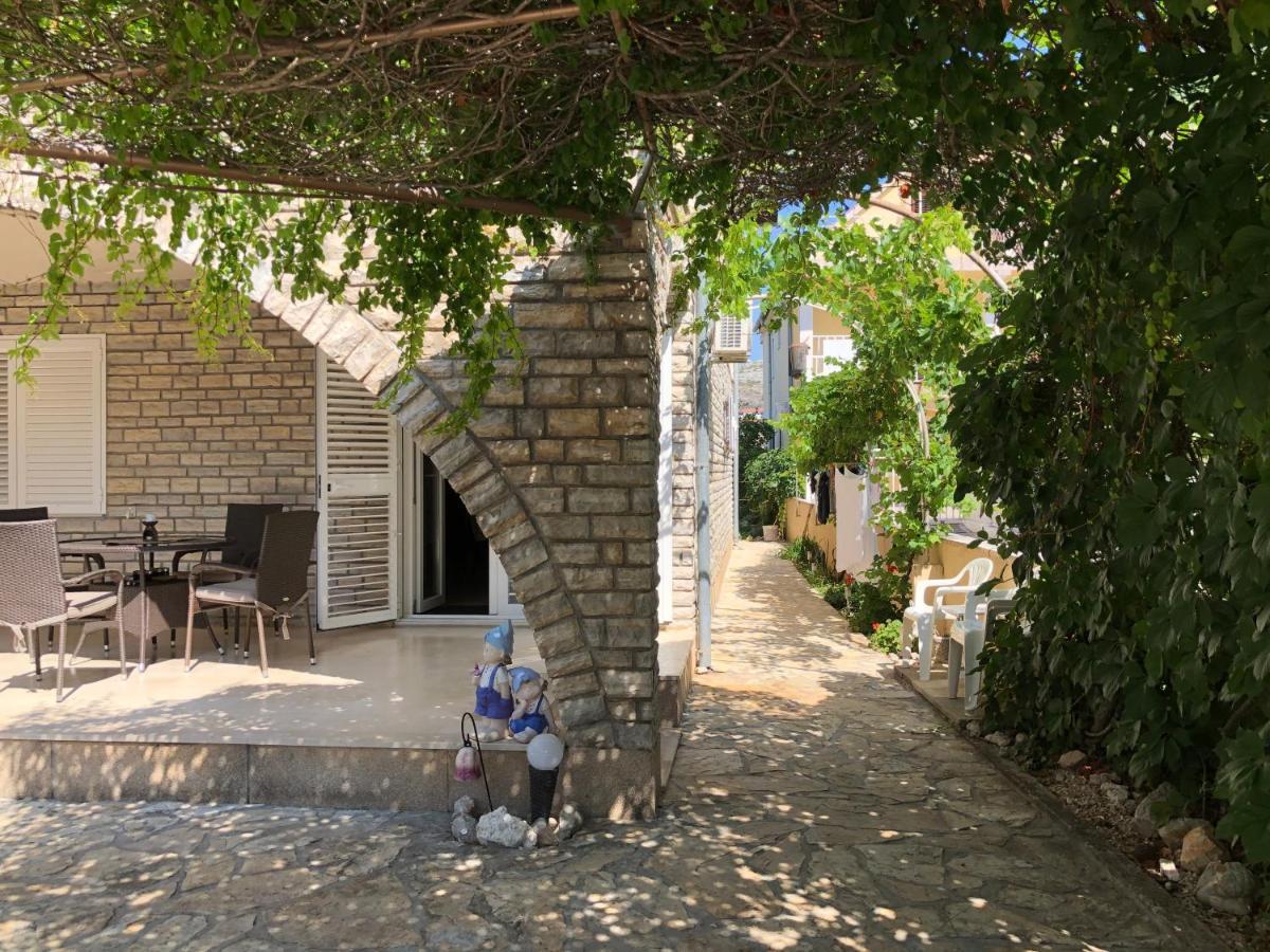 Villa Rada & Eugen Zaboric Exterior photo
