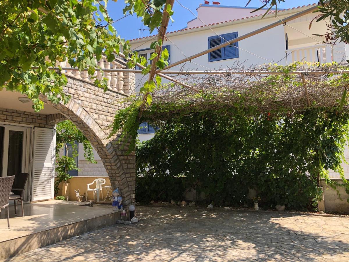 Villa Rada & Eugen Zaboric Exterior photo